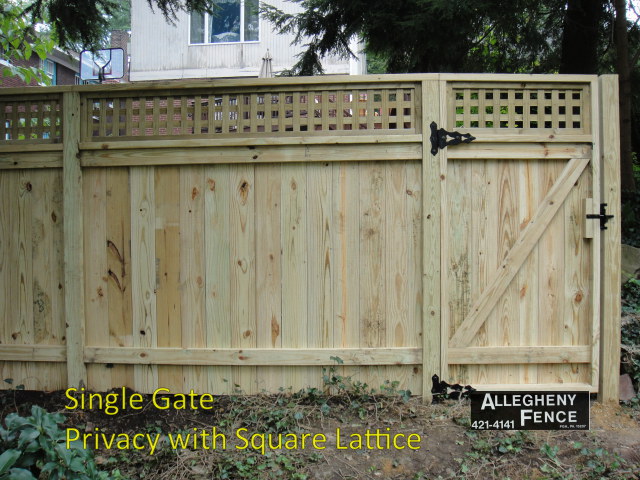 Single Gate Privacy with Square Lattice